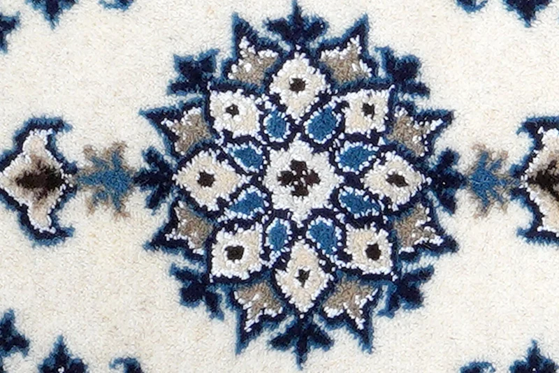 Nain 12La · Handgeknüpft – Beige, 61x39 cm