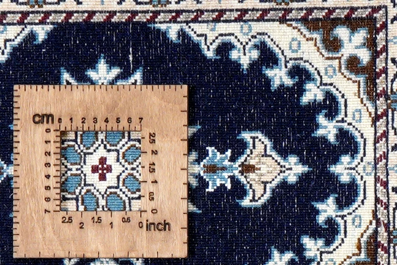 Nain 12La · Handgeknüpft – Blau, 61x40 cm