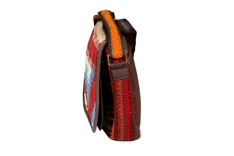 Kelim Bag · Handgefertigt – Bunt, 23x30 cm