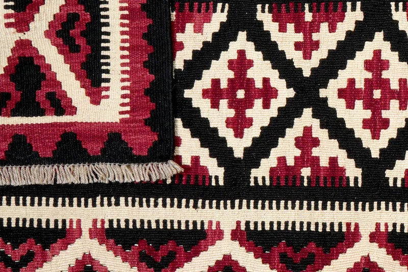 Kelim Gashgai · Handgewebt – Schwarz, 291x91 cm