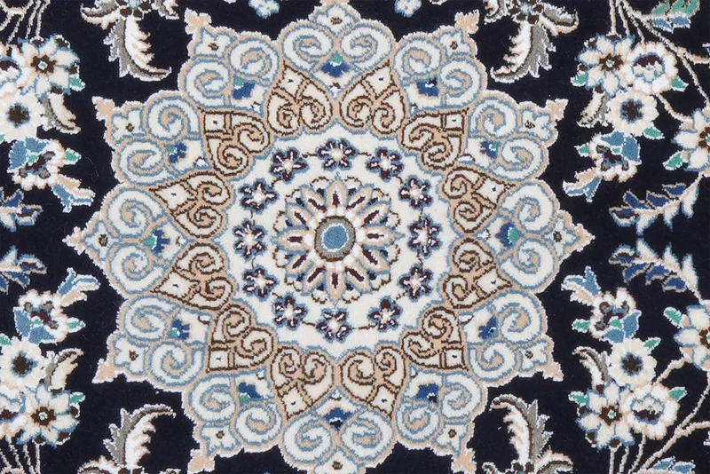 Nain 9La · Handgeknüpft – Blau, 112x77 cm