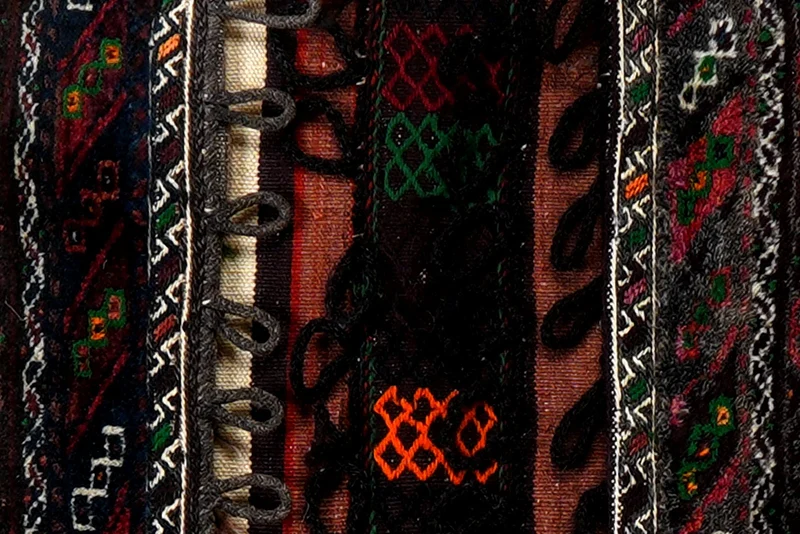 Khorjin · Handgefertigt – Bunt, 83x50 cm