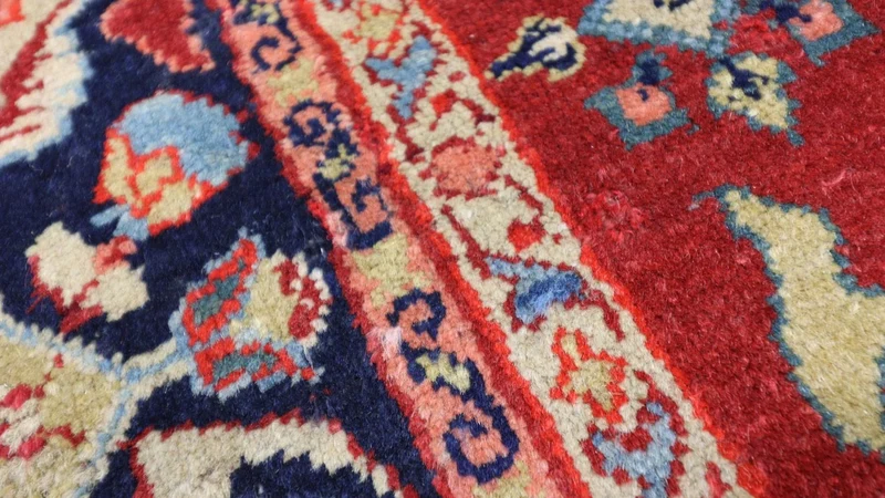 Orientteppich 139 x 205 cm - dunkelrot