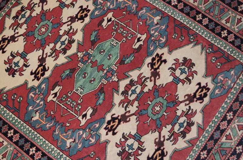 Afghan Teppich 135 x 145 cm - rot