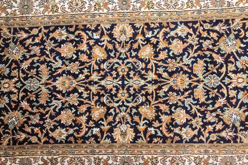 Seidenteppich - Kaschmir Seide 74 x 127 cm Teppichbrücke