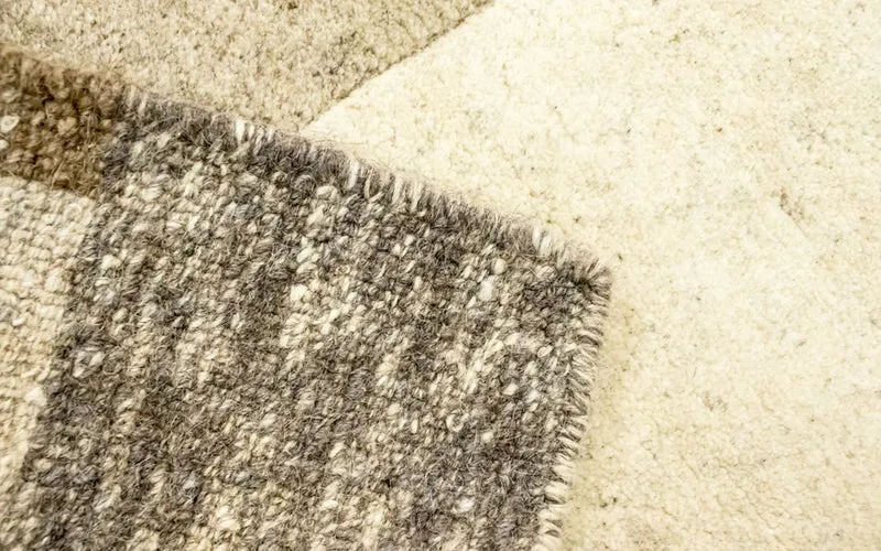 Nepal Teppich 122 x 174 cm - beige