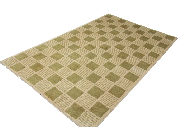 Nepal Teppich 155 x 245 cm - mehrfarbig