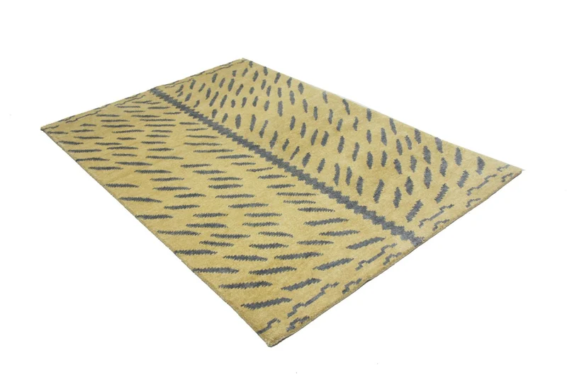 Nepal Teppich 140 x 190 cm - mehrfarbig