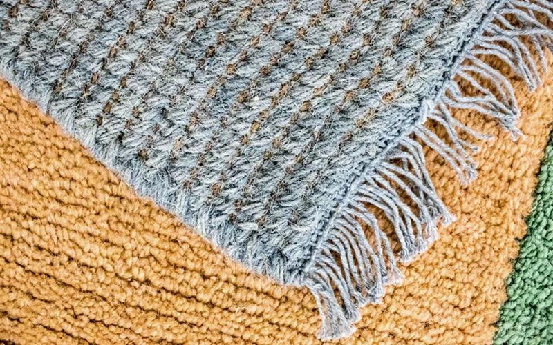 Nepal Teppich 70 x 140 cm - mehrfarbig