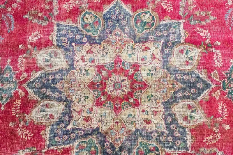 Täbriz Teppich 266x370cm - Perserteppich - rot