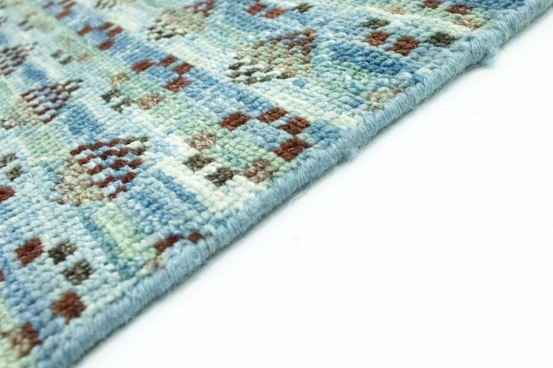 Designer Teppich 244x270cm - hellblau
