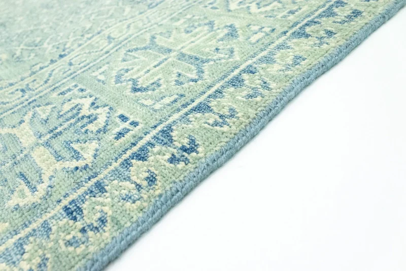Designer Teppich 258x301cm - hellblau