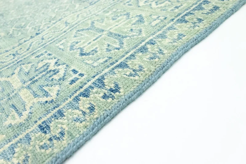 Designer Teppich 258x301cm - hellblau